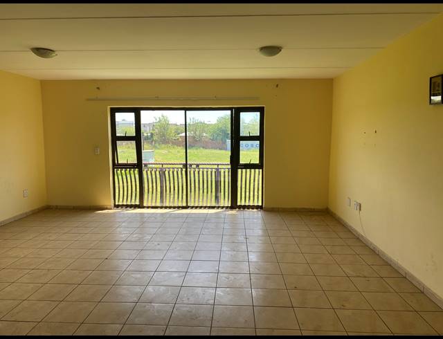 2 BEDROOM SECTIONAL TITLE FOR SALE IN RAVENSWOOD